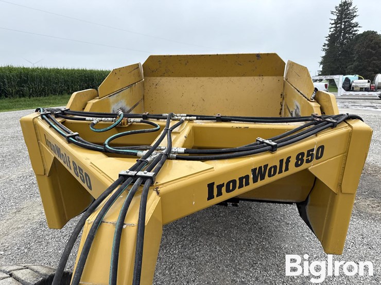 2012-ironwolf-850-image-12