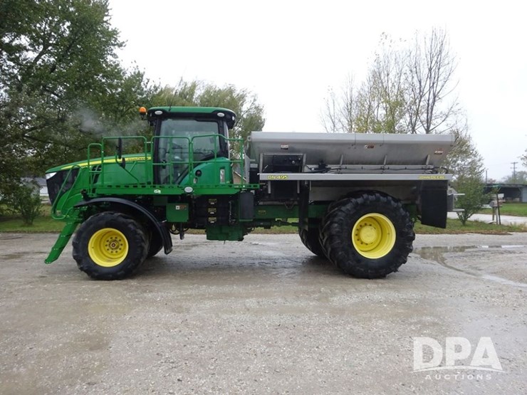 2018-john-deere-f4365-image-39