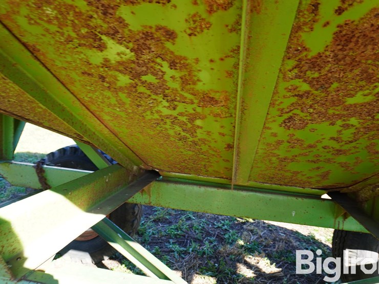 john-deere-1075-image-19