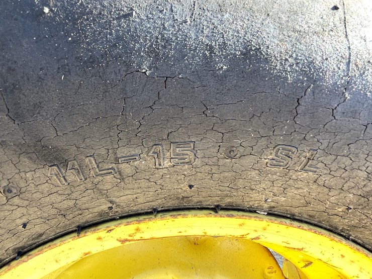 john-deere-2500-image-34