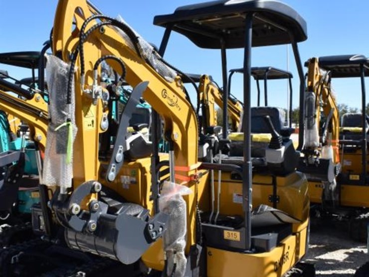 cfg-qk18r-mini-excavator-(serial-#-qk18r250904000007)-(k)-image-1