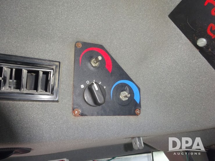 2000-new-leader-l3220-g4-image-63