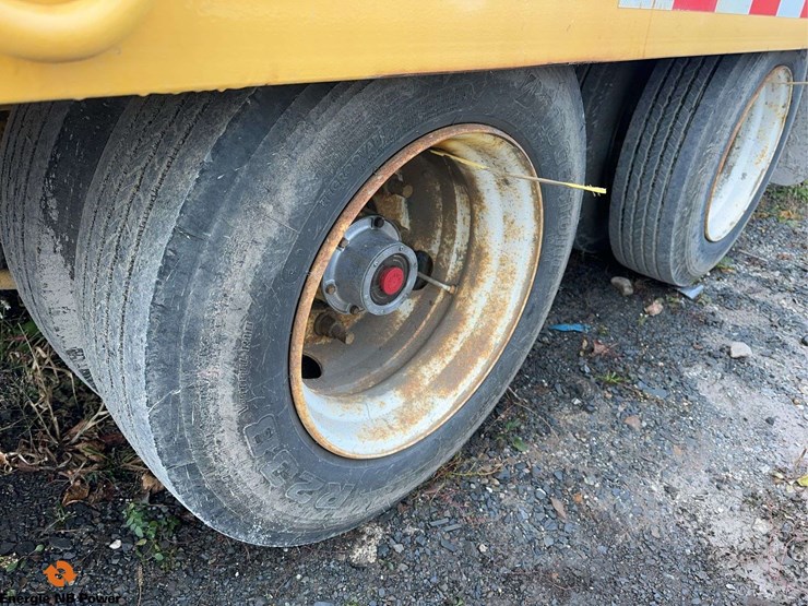 2012-bws-trailer-image-9