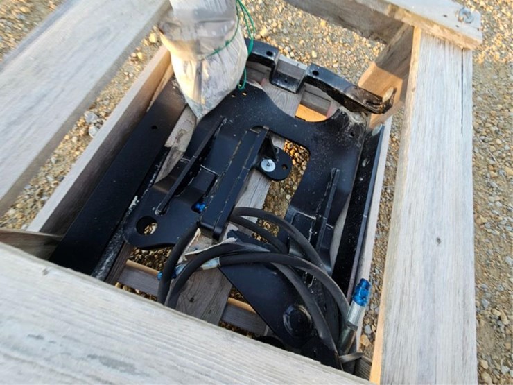 mahindra-2645-image-11