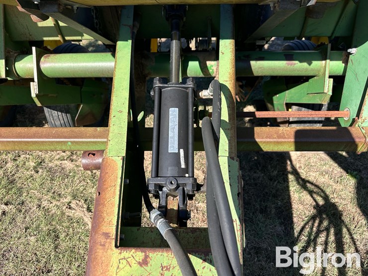 john-deere-7000-image-15