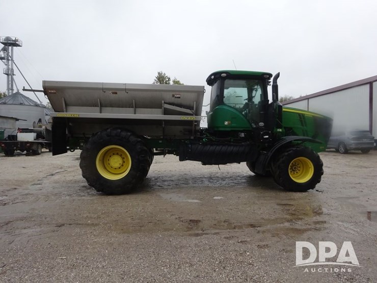 2018-john-deere-f4365-image-17