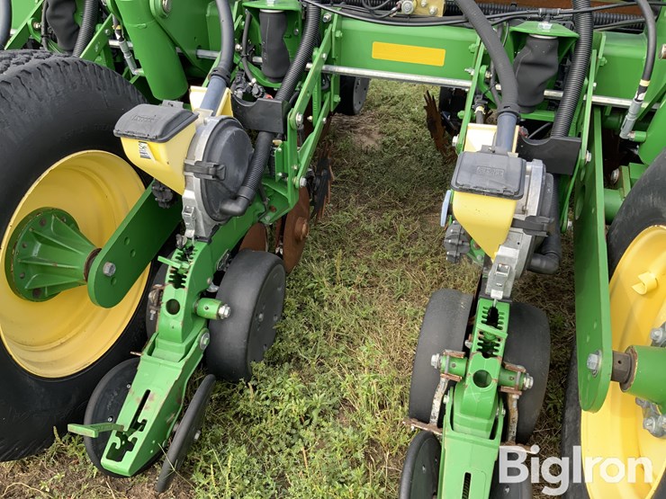 john-deere-1770nt-image-19