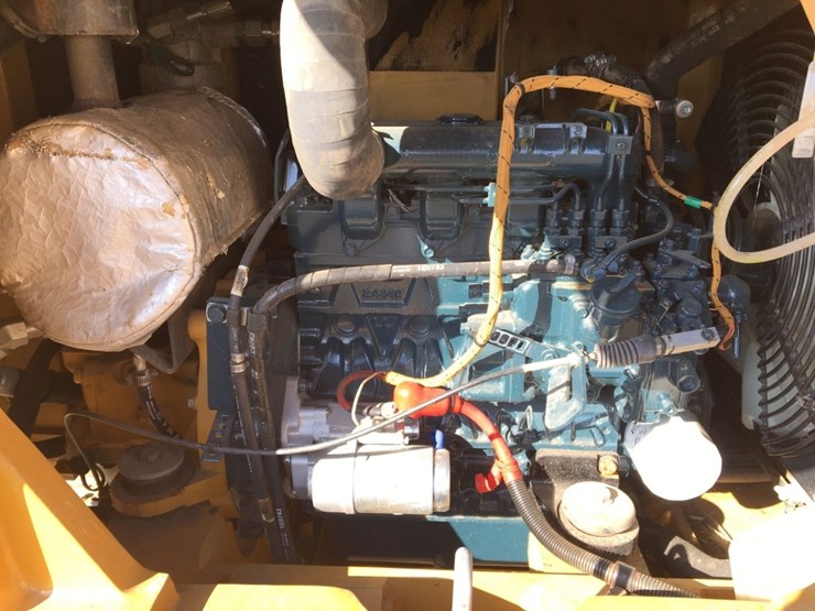 2017-caterpillar-305.5e2-image-8