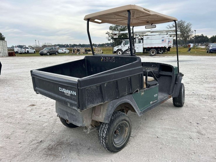 2014-cushman-electric-utility-cart-image-3