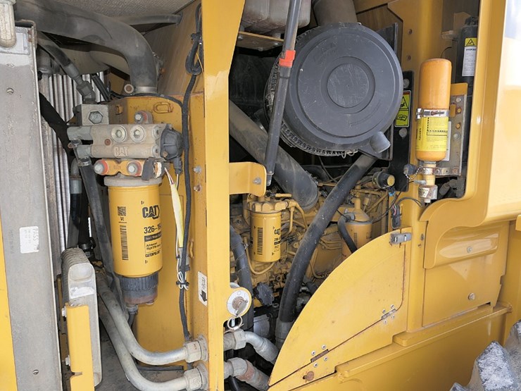 2014-caterpillar-924h-image-21