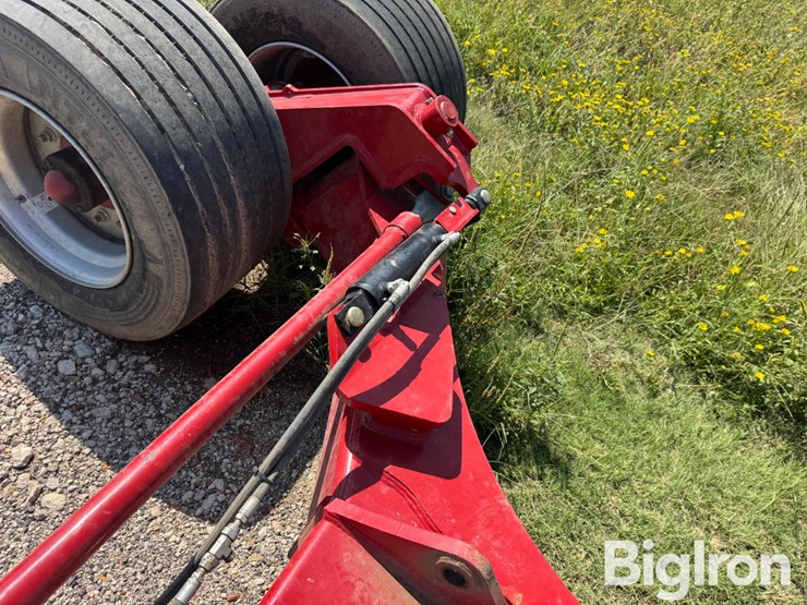 case-air-seeder-rear-support-caddy-image-11