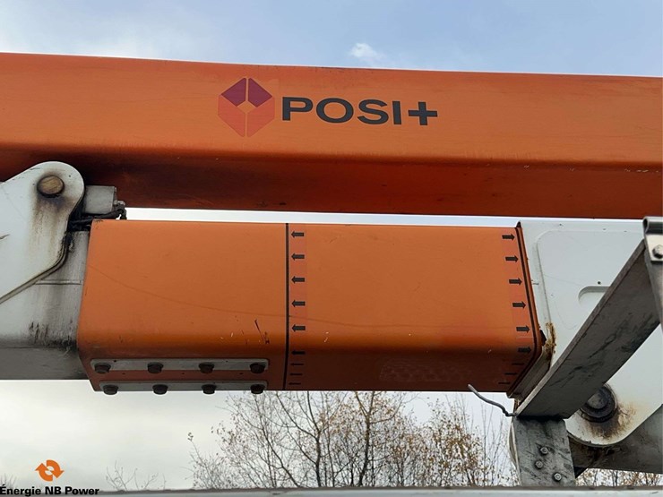 2012-international-7400-image-19