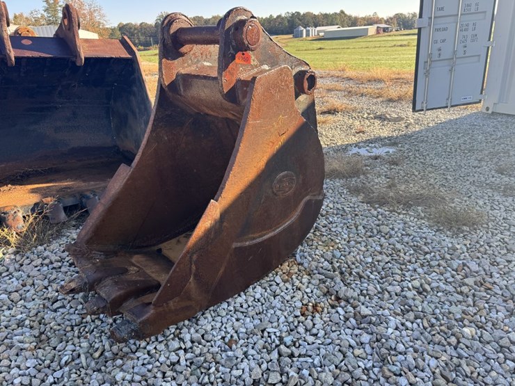 #4590-•-strickland-excavator-bucket-image-1