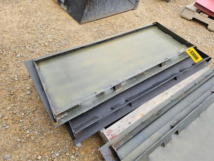 #3006-•-(2)-face-plates-image-1