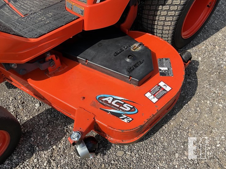 2017-kubota-zd1211-image-10