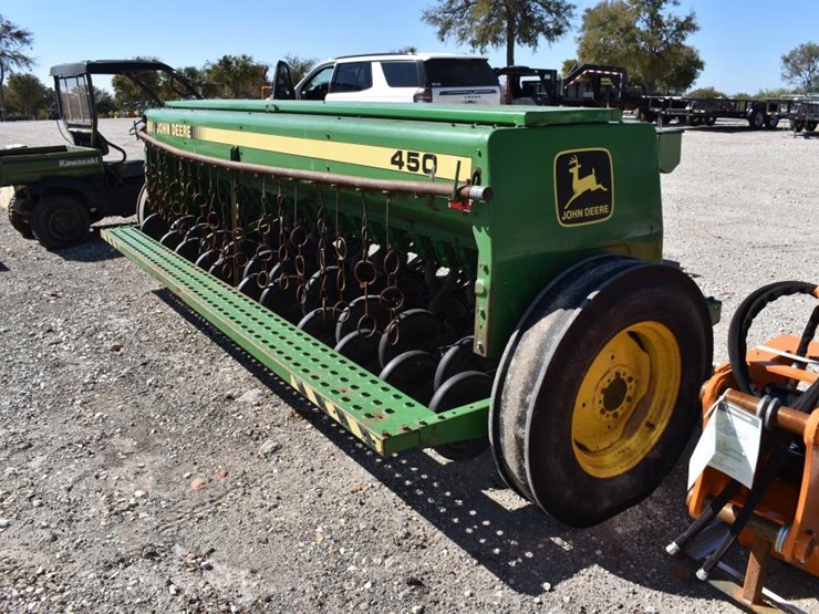 john-deere-450-image-3