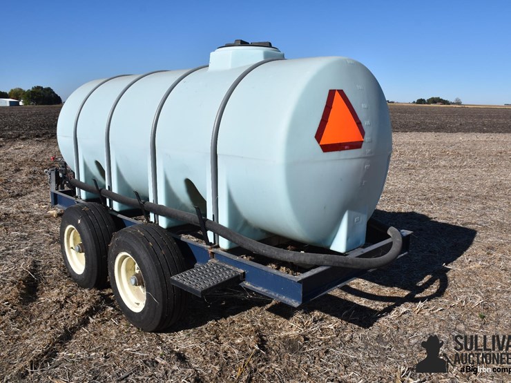 schaben-industries-1,000-gal-poly-nurse-trailer-image-13