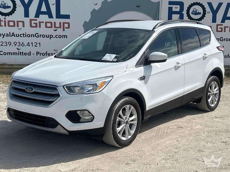 2018-ford-escape-image-1