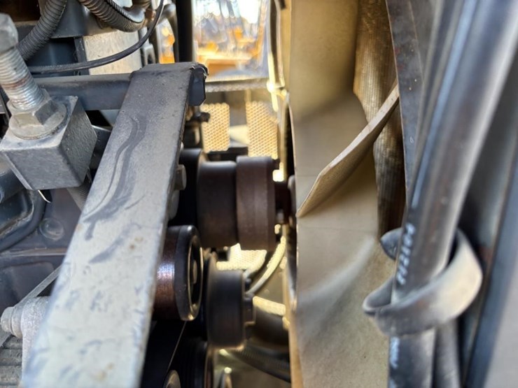 kubota-m126x-image-88