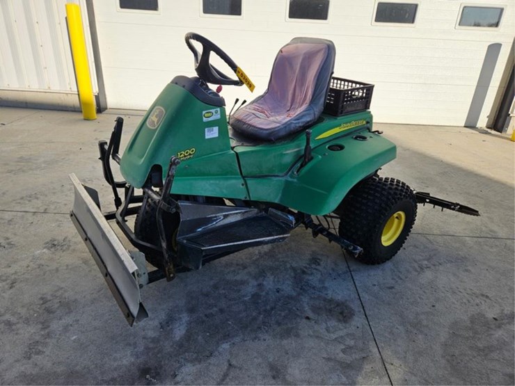 #3039-•-john-deere-1200h-sand-trap-rake-image-1