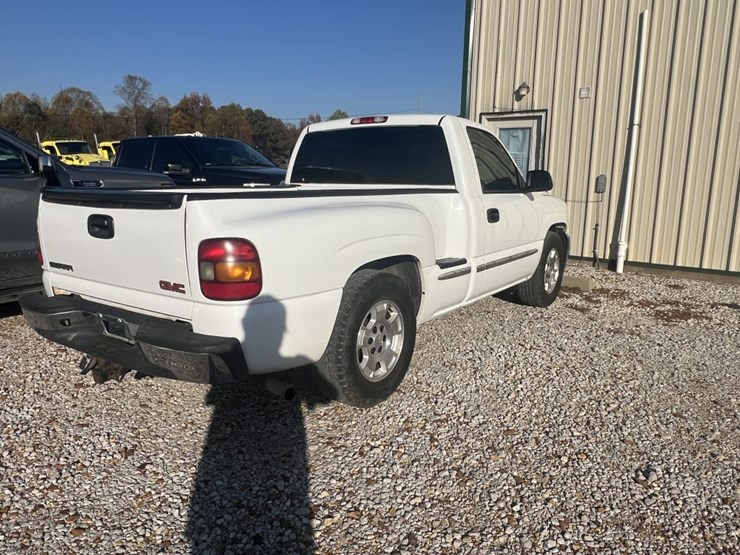 2000-gmc-1500-image-5