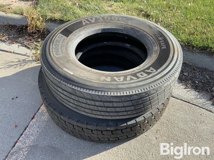 truck/trailer-tires-image-1