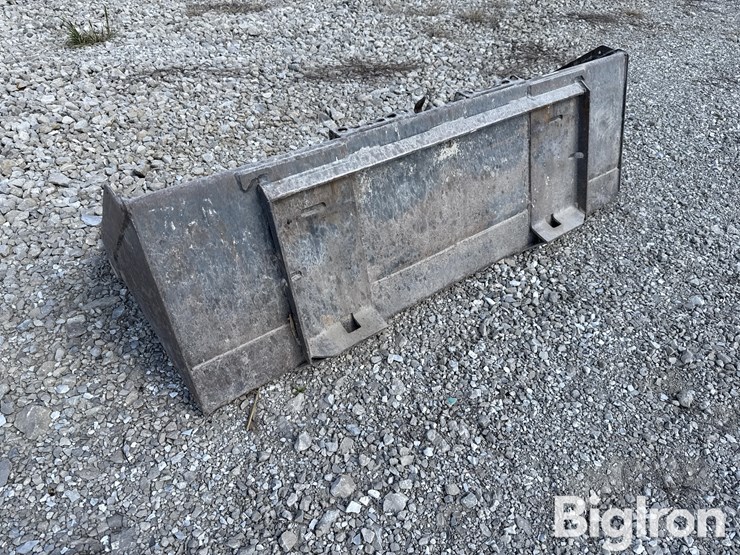 skid-steer-tooth-bucket-image-7