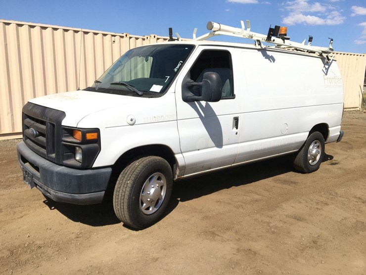 2010-ford-e250-image-1