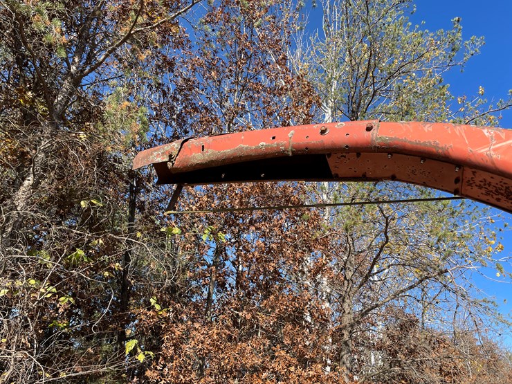 #5920-•-heston-chopper-with-hay-head-image-20