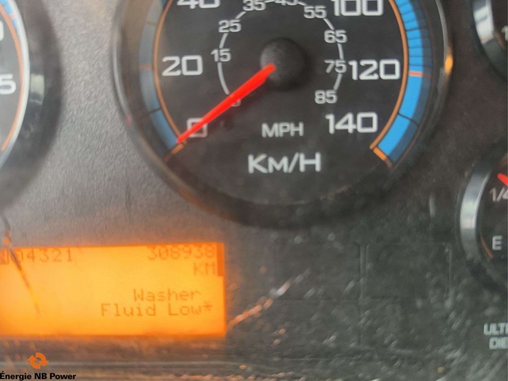 2012-international-7400-image-26