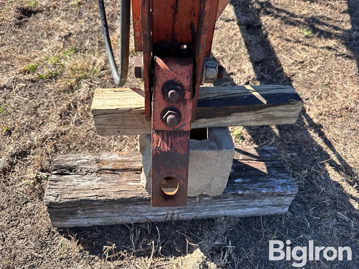 allis-chalmers-1350-image-9