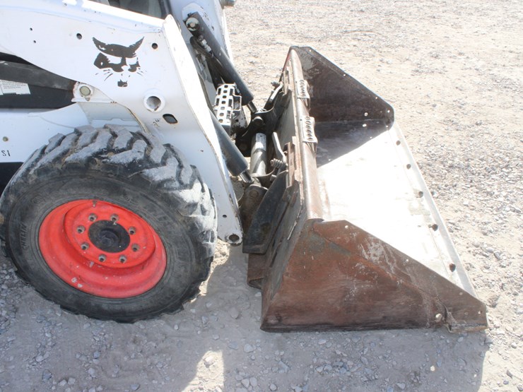 2015-bobcat-s530-image-45