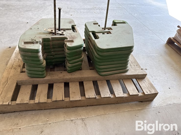 john-deere-front-tractor-weights-image-4