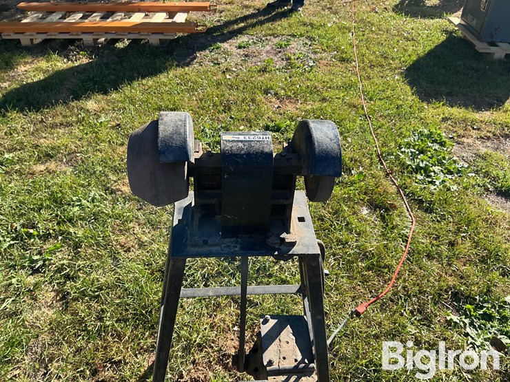 electric-grinder-on-stand-image-2