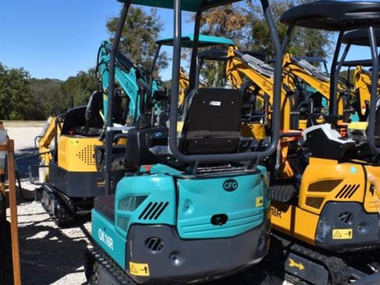 cfg-qk16r-mini-excavator-(serial-#-qk16r202509031437)-(k)-image-2