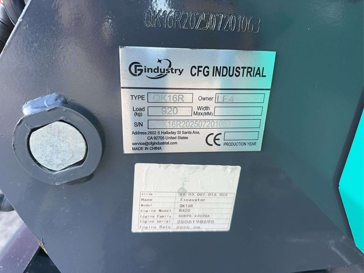 2025-cfg-qk16r-mini-excavator-image-14