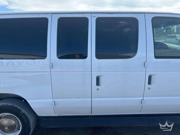 2003-ford-e250-image-21