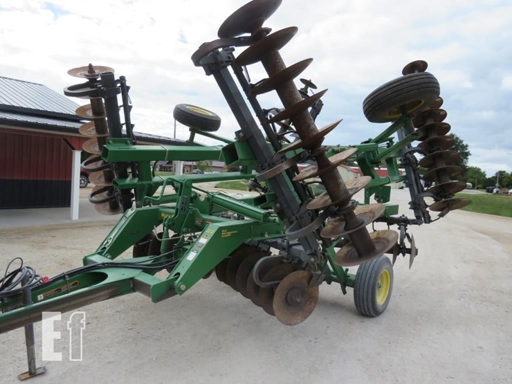 2004-john-deere-637-image-13