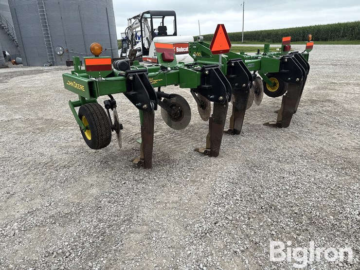 john-deere-2100-image-7