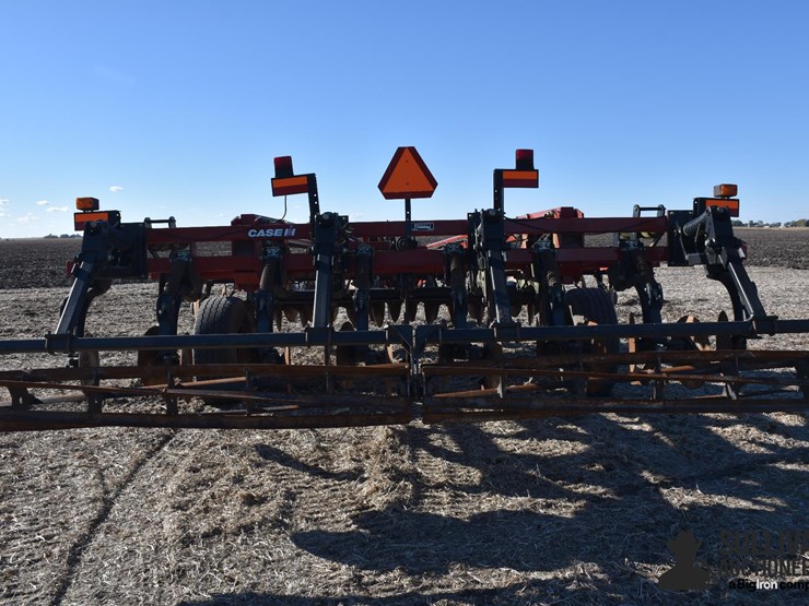 2013-case-ih-870-ecolo-tiger-7-shank-ripper-image-6