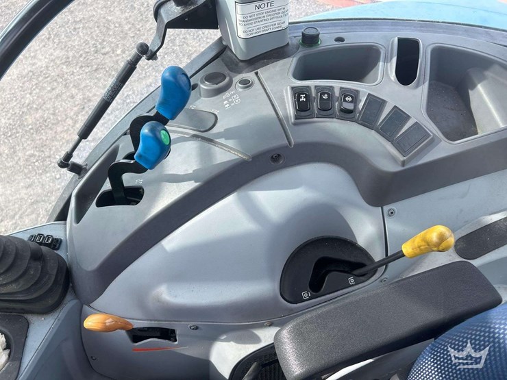 new-holland-ts6.120-image-16