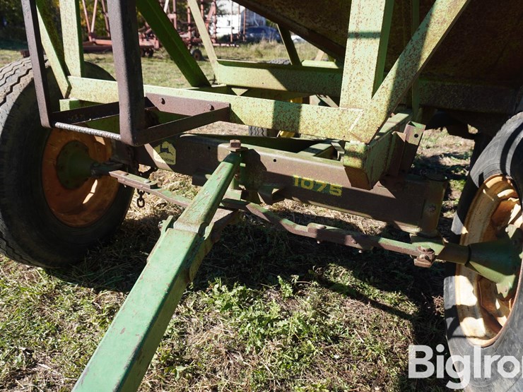 john-deere-1075-image-11