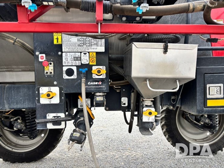 2019-case-ih-patriot-4440-image-40