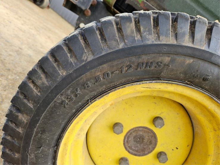 john-deere-4100-image-34