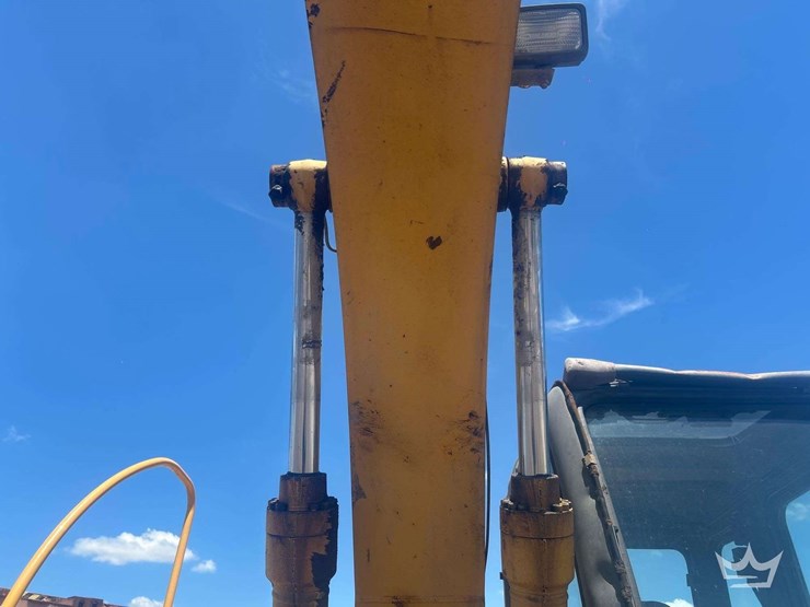 2006-deere-120c-image-16