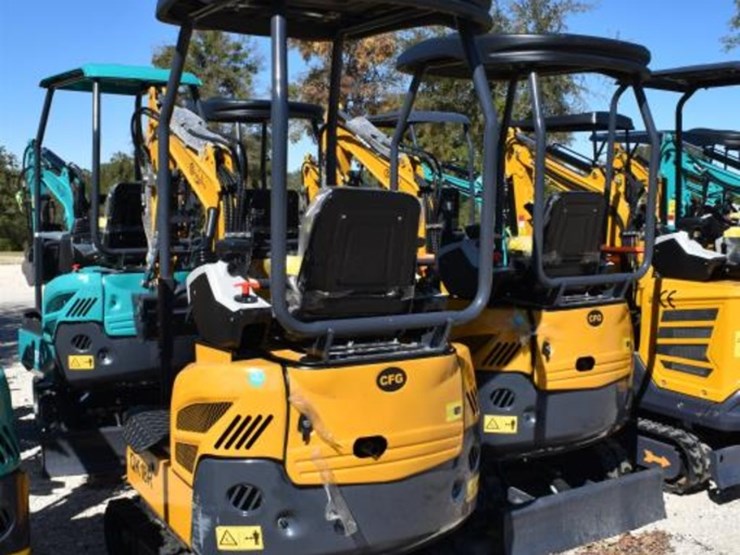 cfg-qk18r-mini-excavator-(serial-#-qk18r250904000005)-(k)-image-2