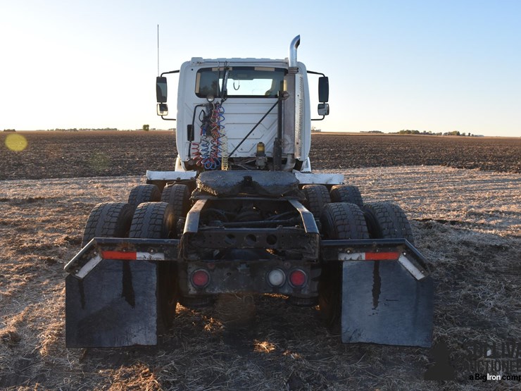 2007-international-8600-image-6