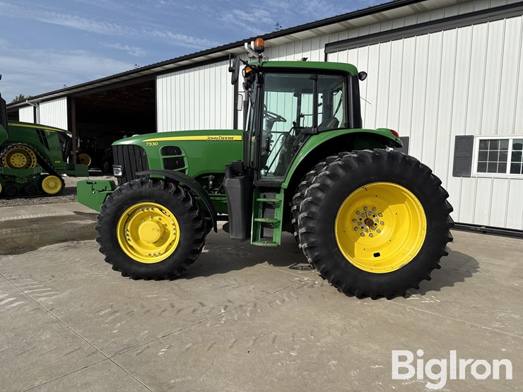 2012-john-deere-7330-image-8