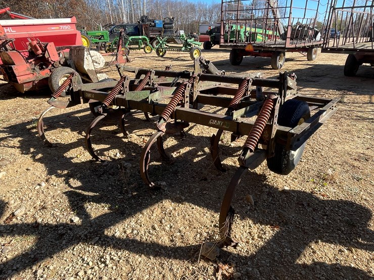 #5921-•-glencoe-giant-c-chisel-plow-image-3