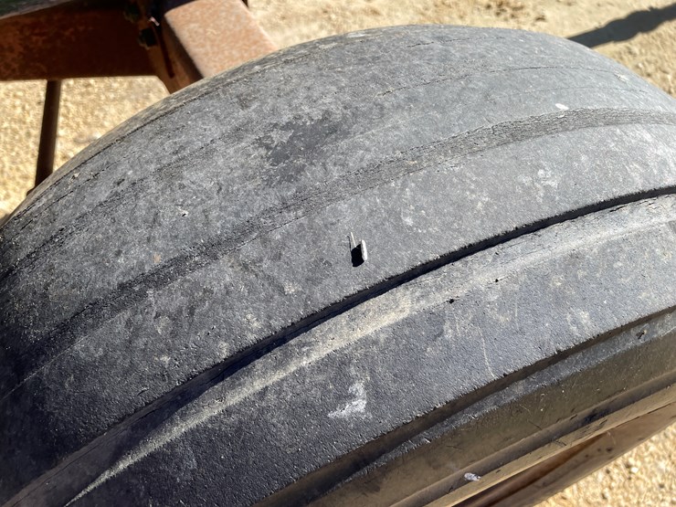 #5929-•-gravity-box-on-running-gear-image-32